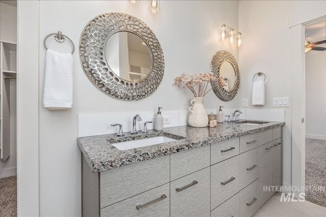 2415 W Sheridan Ave, Nampa, ID 83686