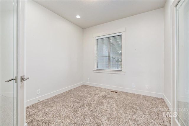 2415 W Sheridan Ave, Nampa, ID 83686