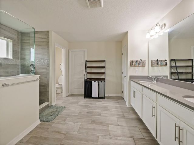 7043 OXBOW ROAD, Minneola, FL 34715