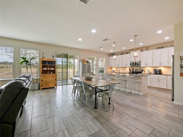 7043 OXBOW ROAD, Minneola, FL 34715