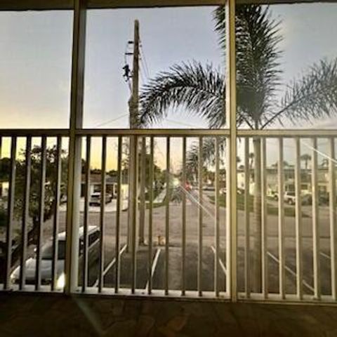 330 SE 2nd Street 202g, Hallandale Beach, FL 33009