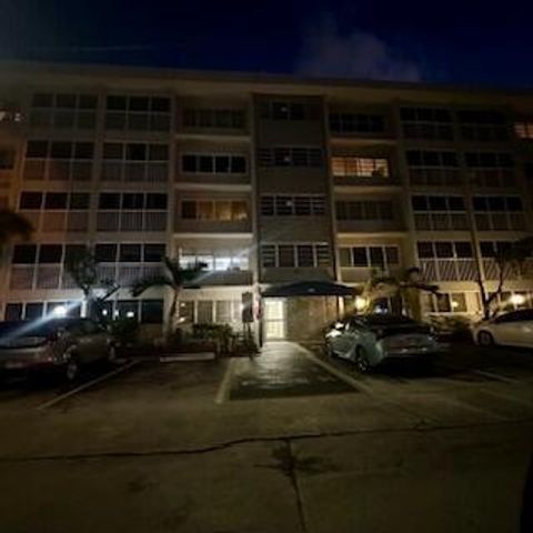 330 SE 2nd Street 202g, Hallandale Beach, FL 33009