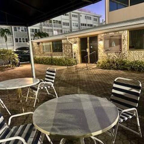 330 SE 2nd Street 202g, Hallandale Beach, FL 33009