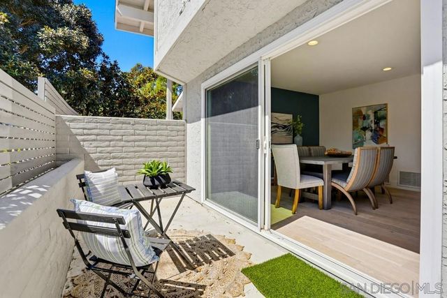 2003 Caminito Circulo Norte, La Jolla, CA 92037