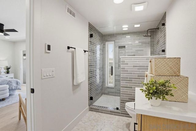 2003 Caminito Circulo Norte, La Jolla, CA 92037