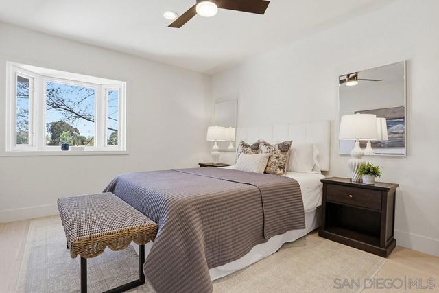 2003 Caminito Circulo Norte, La Jolla, CA 92037