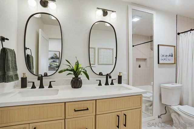 2003 Caminito Circulo Norte, La Jolla, CA 92037