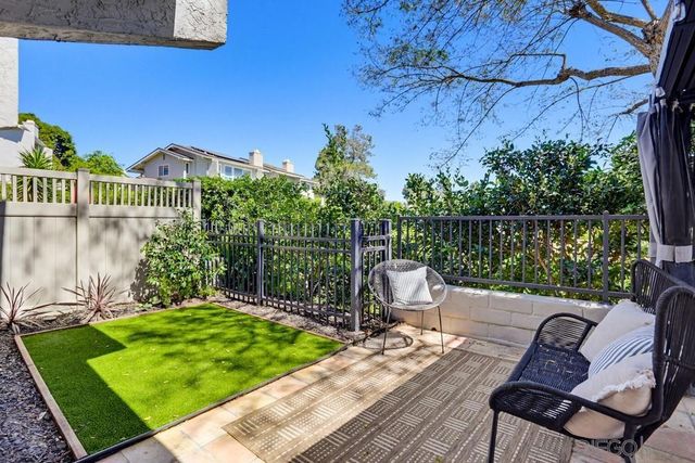 2003 Caminito Circulo Norte, La Jolla, CA 92037