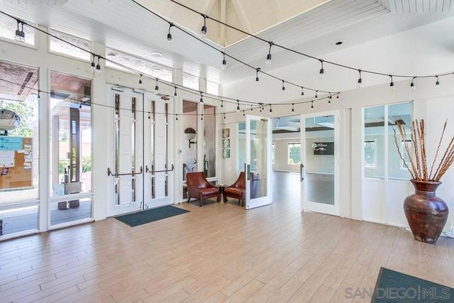 2003 Caminito Circulo Norte, La Jolla, CA 92037