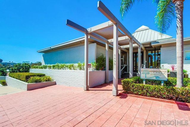 2003 Caminito Circulo Norte, La Jolla, CA 92037