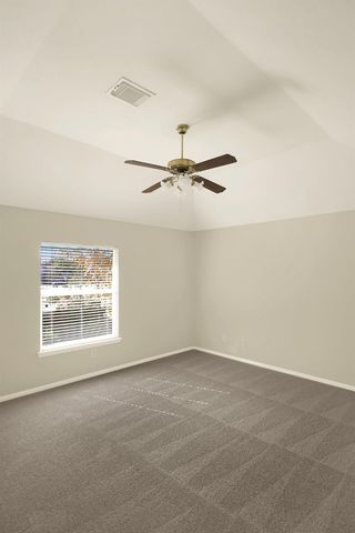 601 Forest Bend Lane, Friendswood, TX 77546