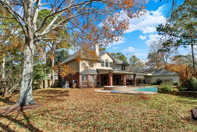 601 Forest Bend Lane, Friendswood, TX 77546