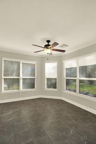 601 Forest Bend Lane, Friendswood, TX 77546