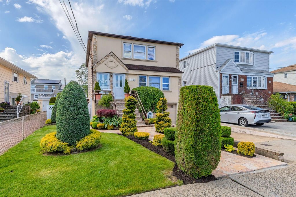 556 Long Beach Road, Island Park, NY 11558