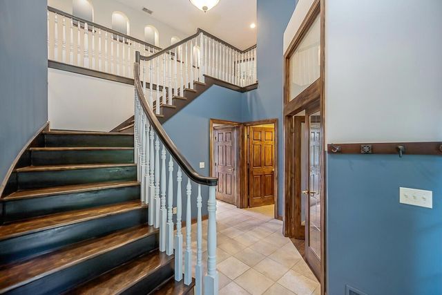 8208 Parker Road, Saline, MI 48176