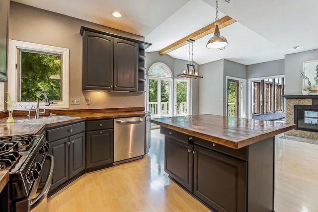8208 Parker Road, Saline, MI 48176