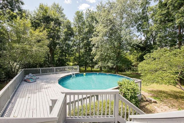8208 Parker Road, Saline, MI 48176