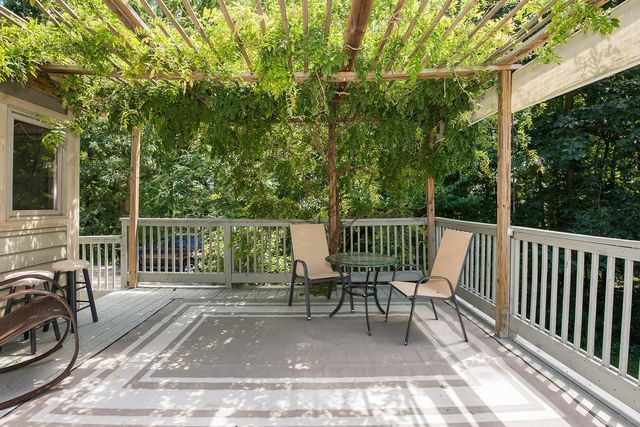8208 Parker Road, Saline, MI 48176