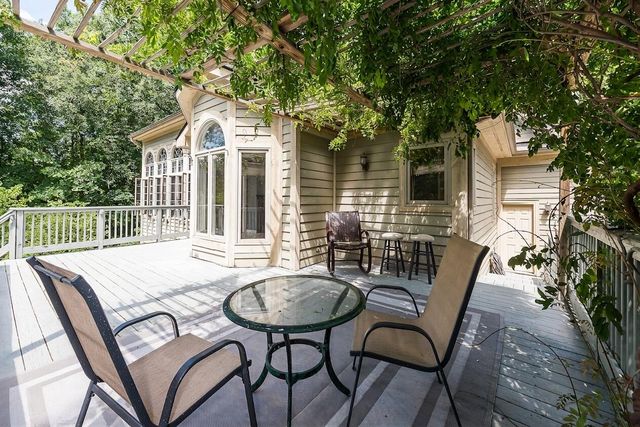 8208 Parker Road, Saline, MI 48176