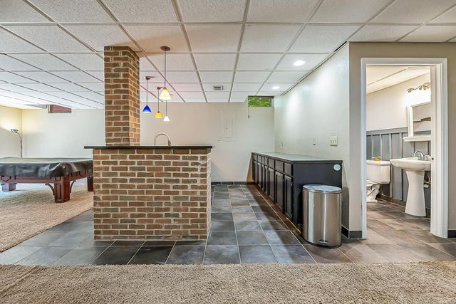 8208 Parker Road, Saline, MI 48176