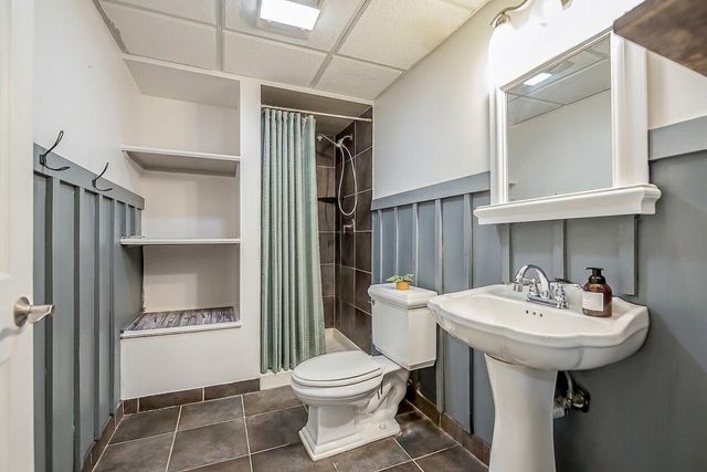 8208 Parker Road, Saline, MI 48176