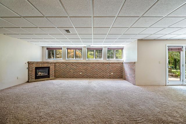 8208 Parker Road, Saline, MI 48176
