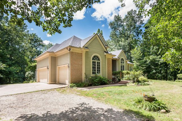 8208 Parker Road, Saline, MI 48176