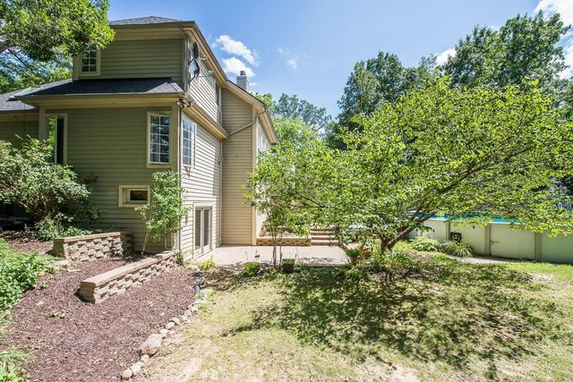 8208 Parker Road, Saline, MI 48176