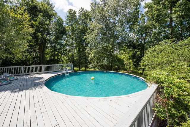 8208 Parker Road, Saline, MI 48176
