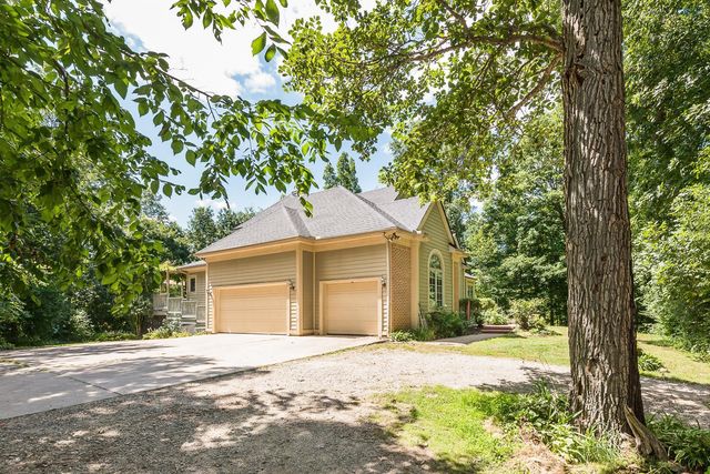 8208 Parker Road, Saline, MI 48176