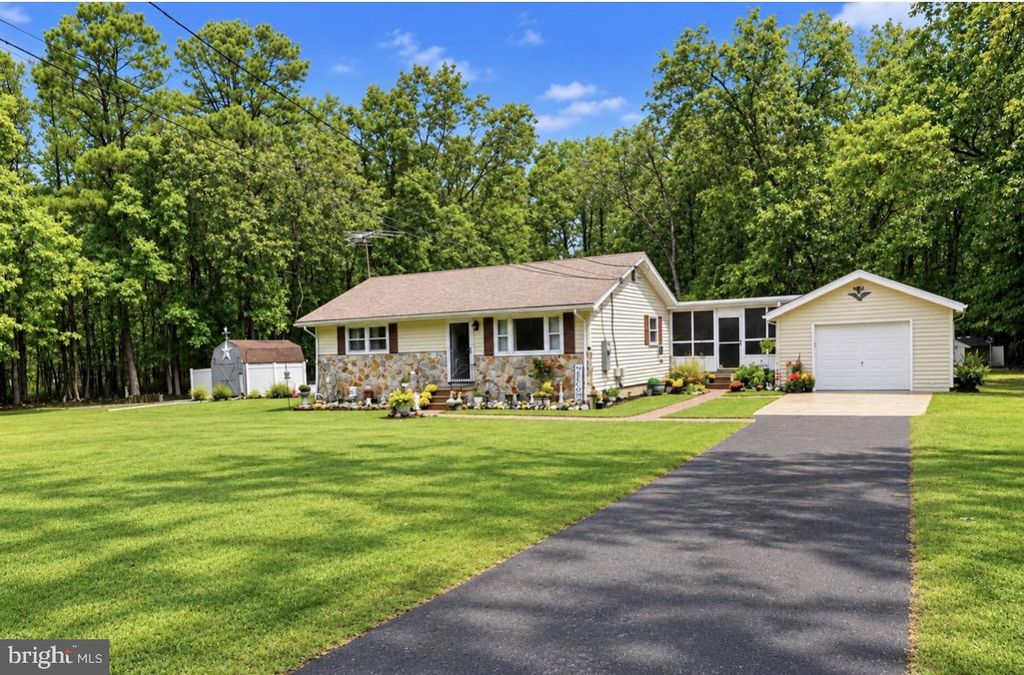 7406 3RD AVE, MAYS LANDING, NJ 08330 — exterior