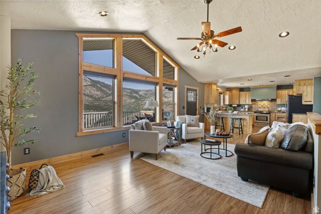2013 N RIVER VIEW CIR, Huntsville, UT 84317