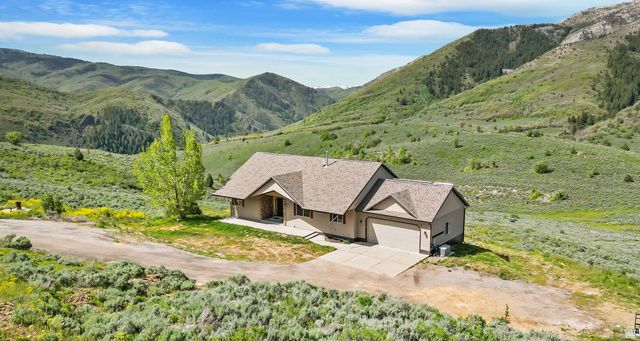 2013 N RIVER VIEW CIR, Huntsville, UT 84317