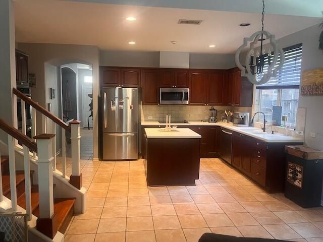 19 Lyreleaf Place, Spring, TX 77382
