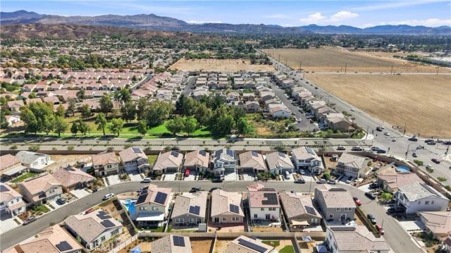 1744 Plume, San Jacinto, CA 92583