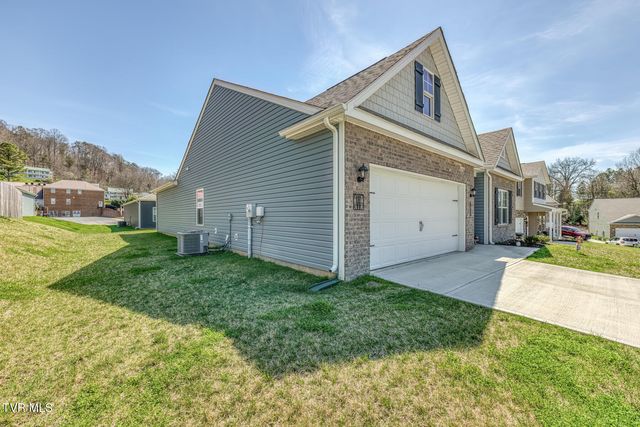 1028 Tara Court, Blountville, TN 37617