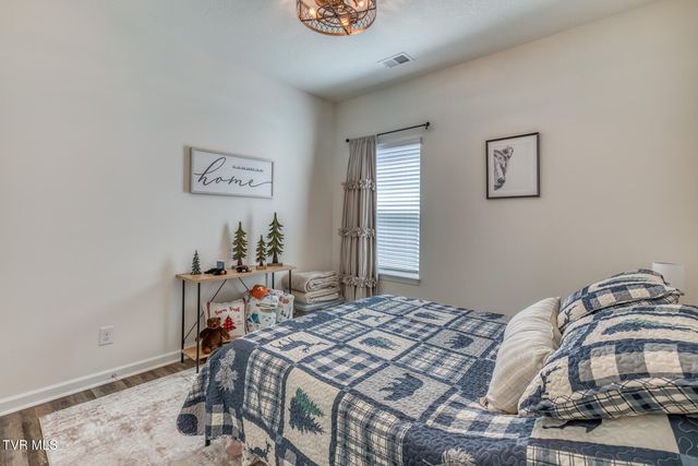 1028 Tara Court, Blountville, TN 37617