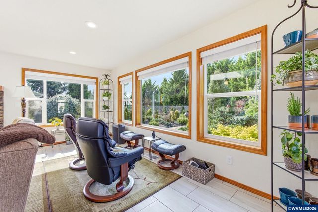 6497 Mahalo Dr SE, Salem, OR 97317