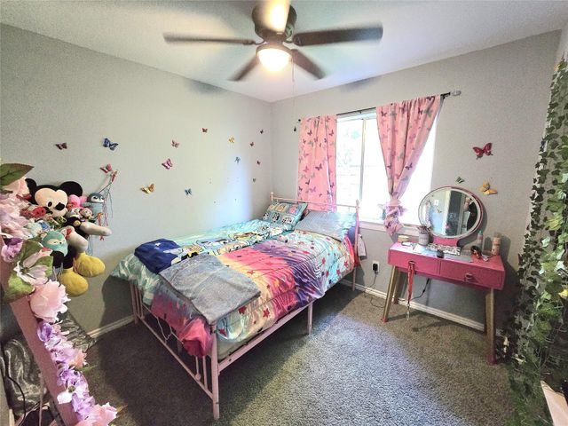 5205 Winding Brook Drive, Dickinson, TX 77539