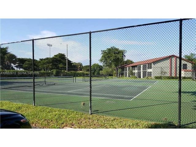 212 Lake Pointe Dr 113, Oakland Park, FL 33309