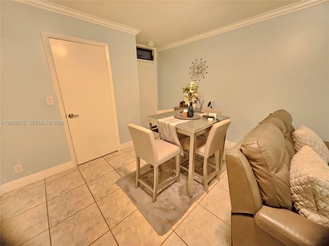212 Lake Pointe Dr 113, Oakland Park, FL 33309