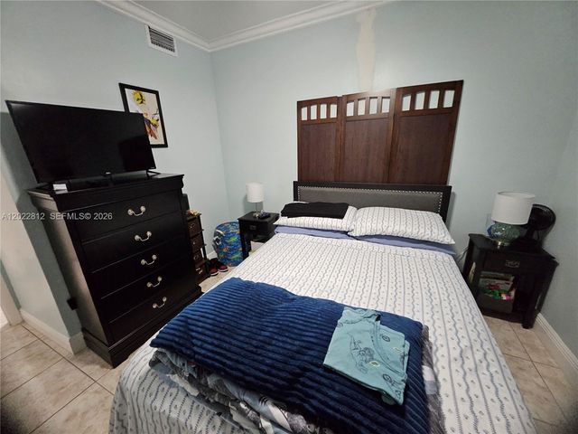 212 Lake Pointe Dr 113, Oakland Park, FL 33309