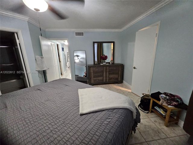 212 Lake Pointe Dr 113, Oakland Park, FL 33309