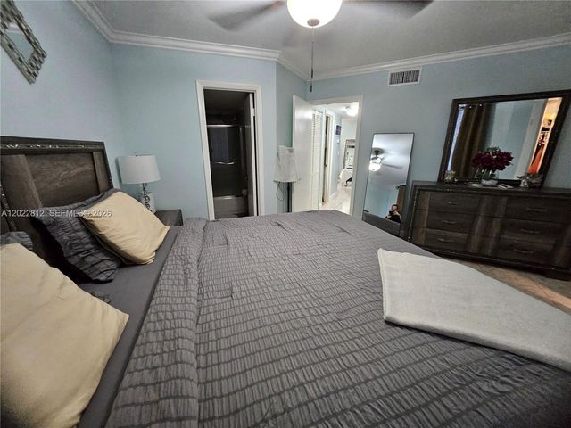 212 Lake Pointe Dr 113, Oakland Park, FL 33309
