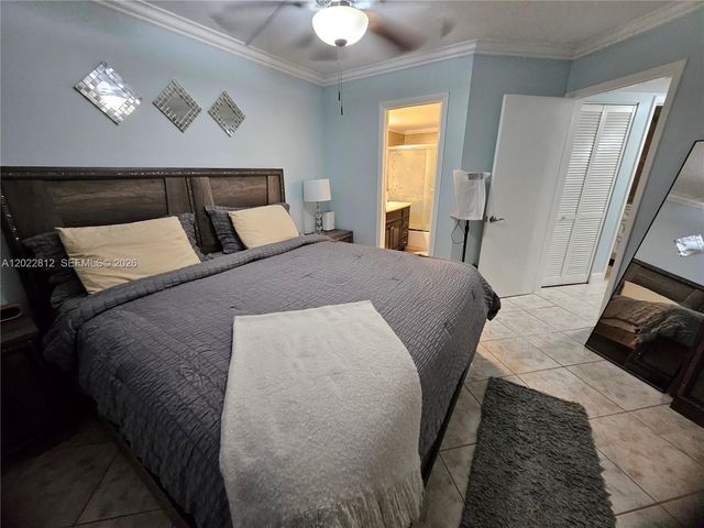 212 Lake Pointe Dr 113, Oakland Park, FL 33309