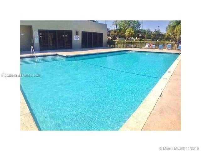 212 Lake Pointe Dr 113, Oakland Park, FL 33309