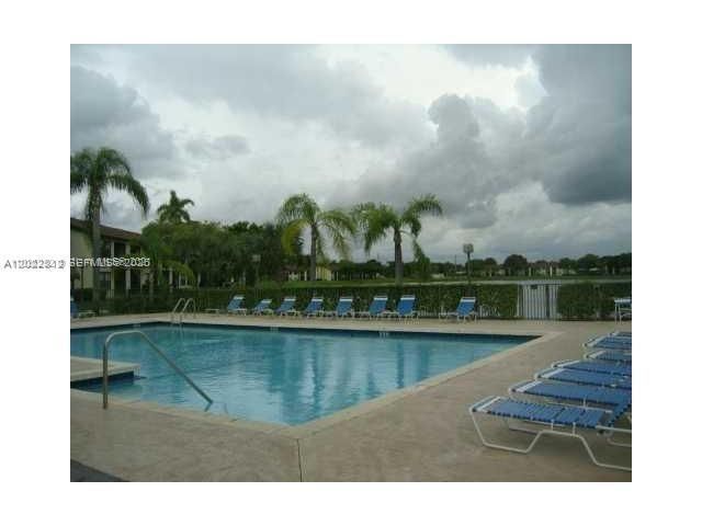 212 Lake Pointe Dr 113, Oakland Park, FL 33309