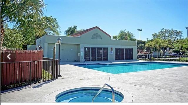 212 Lake Pointe Dr 113, Oakland Park, FL 33309