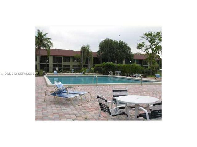 212 Lake Pointe Dr 113, Oakland Park, FL 33309
