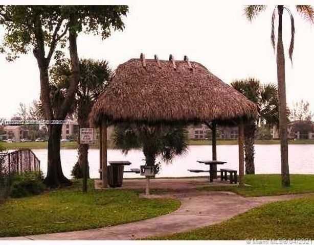 212 Lake Pointe Dr 113, Oakland Park, FL 33309